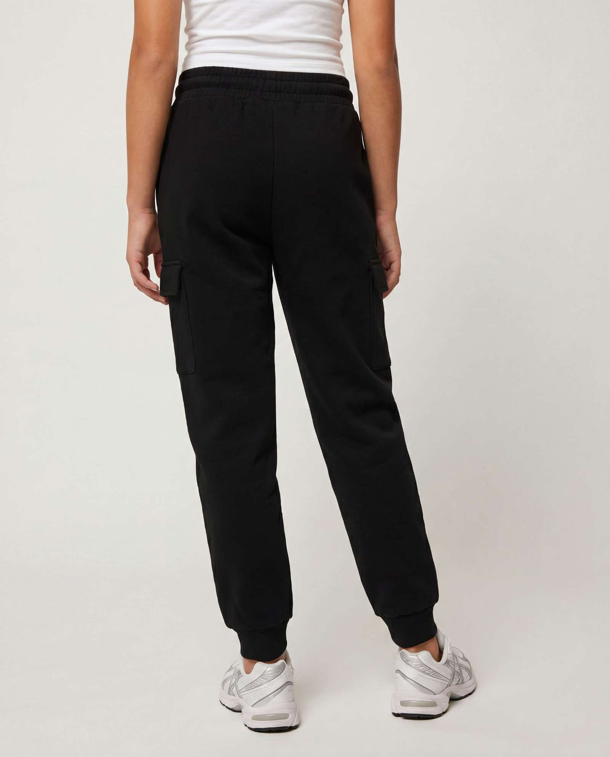 Real Essentials 3 Pack Girls Fleece Cargo Joggers Sweatpants Kids Pants Teen Girl Athletic - Solid Black, Solid Plum Perfect, Solid Lantana